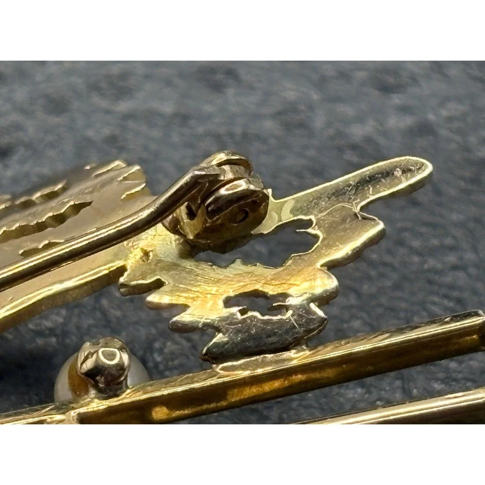 Vintage 18K Yellow Gold Abstract Modernist Style Pearl Blue Stone Brooch Pin